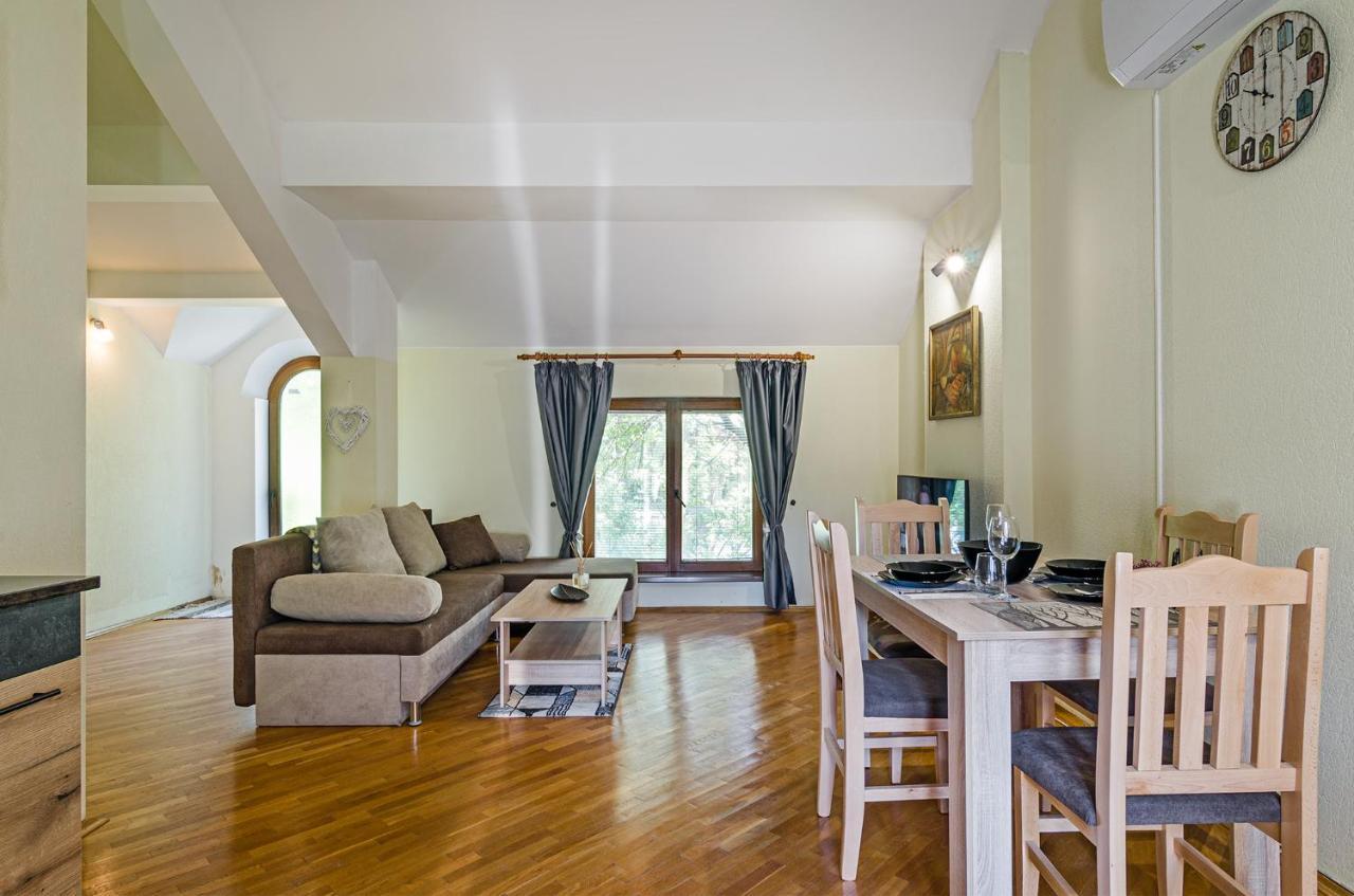 Apartment Vintage House 3